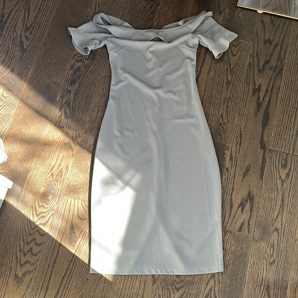 Elegant off shoulder one-piece dress